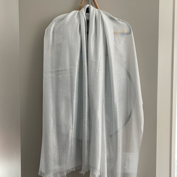 Silver Shimmer Evening Wrap Scarf - Picture 2 of 4